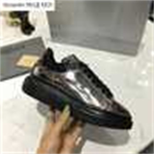 

designer luxury brand women shoes and men sneakers loafers boots dress moccasins buckles lace-ups zzq3