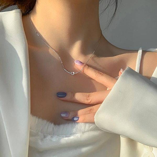 

chokers knotted smile necklace female clavicle chain ins style temperament niche wild ladies, Golden;silver