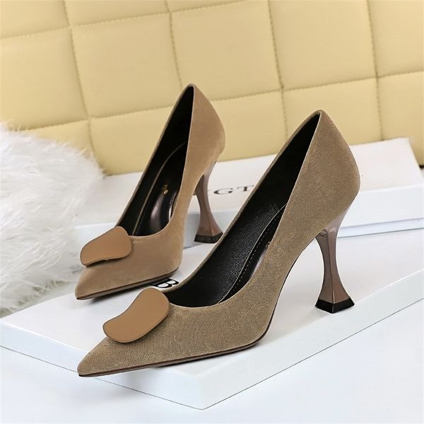 

2021 spring luxury women's 9cm high heel suede retro tacan shoes retro women's black khaki sheep high heel shoes knitted slippers