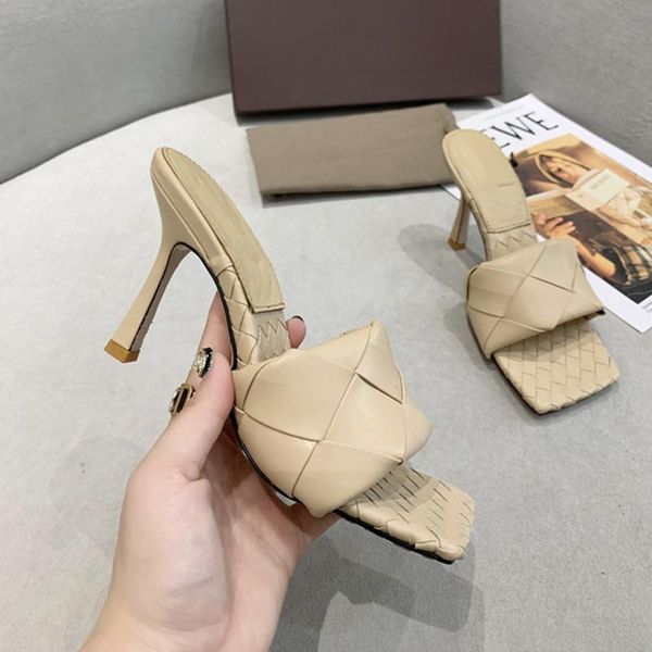

iduzi summer new style baotou low heel wear wind slippers sandals women's flat bottomed ins lazy people's drag, Black