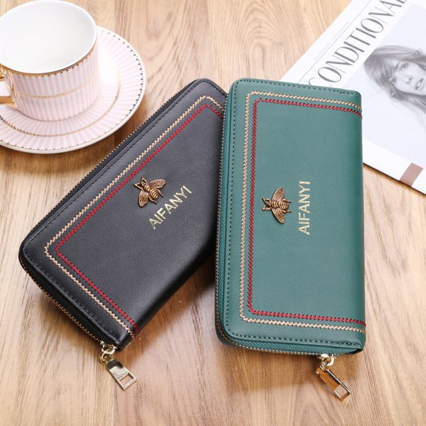 

anti theft and brush proof leather women's long large capacity multi position fashion card bag integrated hand wallet, Red;black