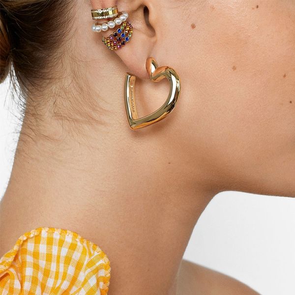 

same simple metal earrings on the official website, Silver