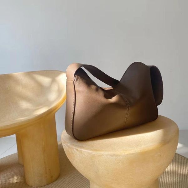 

totes 2021 handle bag exquisite women retro handbag female leather underarm