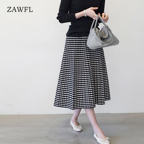 

2021 new quality winter street color block bodycon knit skirt high waist side split knee length pencil skirts women knitwear 6c10, Black