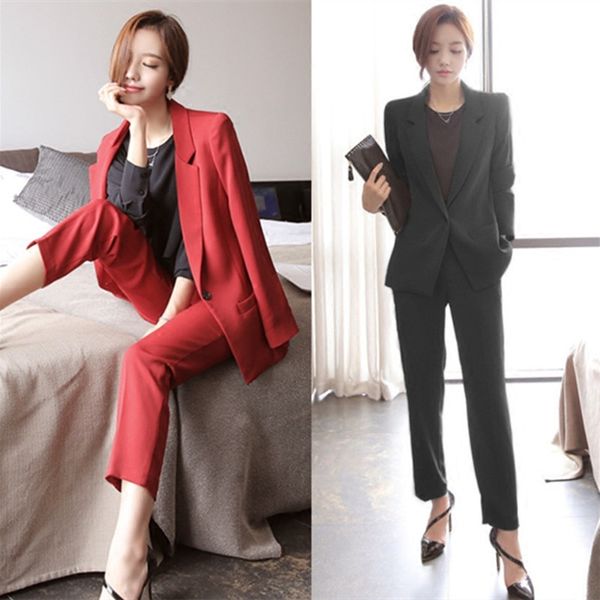 

female temperament 2021 version the new fashion small suit two sets of wild tide ctb1, White;black