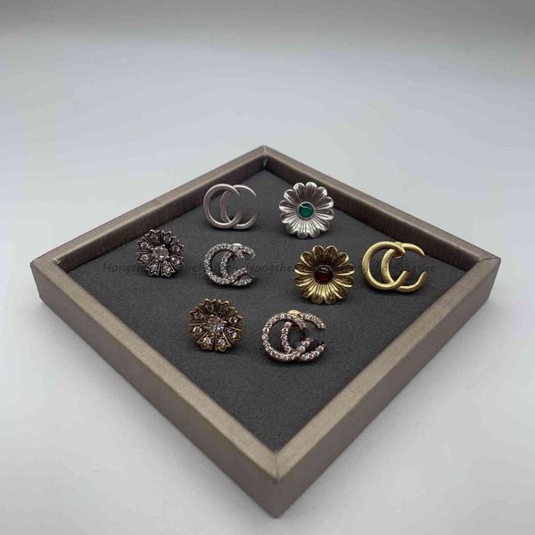 

special offer 70% off luxury jewelry gujia classic small chrysanthemum double letter with 2 color simple fashion earrings and earrings aemk, Golden