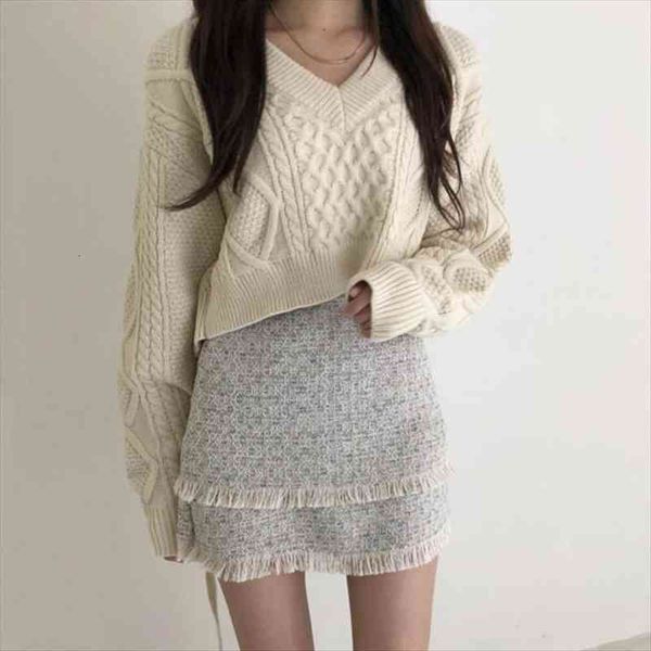 

womens sweater autumn and winter women european and american style retro twist back tie knitting sweater, White;black