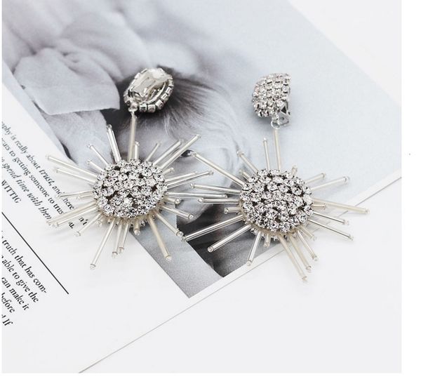 

wonderful low price crystal diamond up-market snowflower lady's earings 35dd, Silver