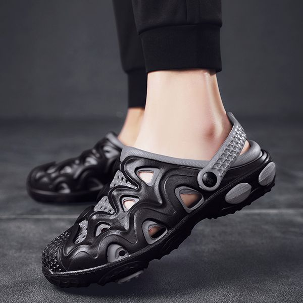 

2020 new summer 2020 new color matching hole shoes sandals one pair of shoes for two uses beach shoes mens outdoor non-slip leisure sandals, Black