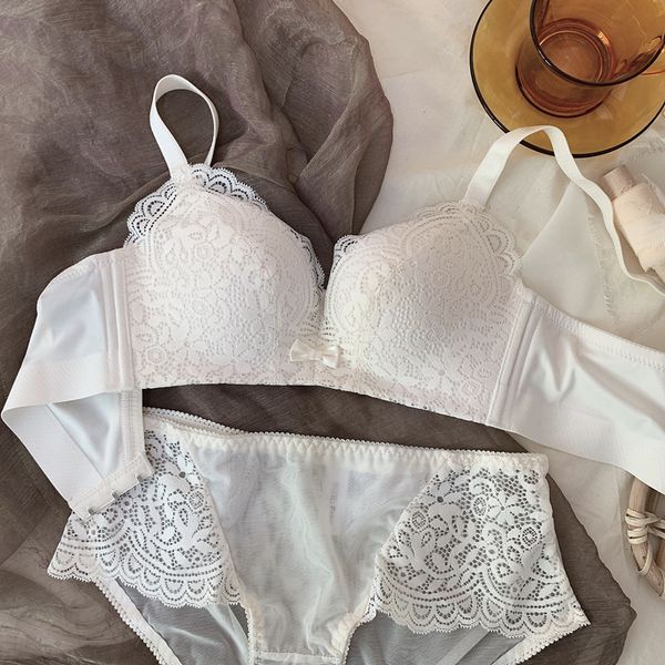 

fashion design new style no steel ring lace suit comfortable side closed seamless gathered girls underwear bra, Red;black