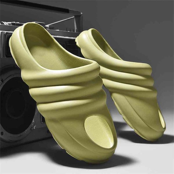 

aaa quality wholesale trendy men casual slippers cool cartoon graffiti beach slides outdoor women sandals flip flop summer soft thick, Black