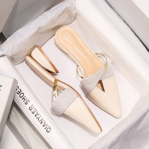 

european and american low-heeled slippers shoe 2021 summer sandal pointed shoes thick heel women's foreign trade sandals women manufact, Black