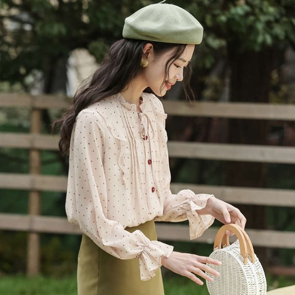 

ear edge stand collar women's design small wave point horn sleeve chiffon shirt, White