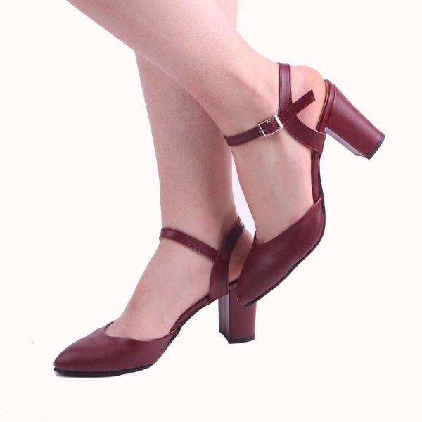 

dress shoes for women with short heels party ladies and sandals woman 2021 summer faux leather burgundy, Black