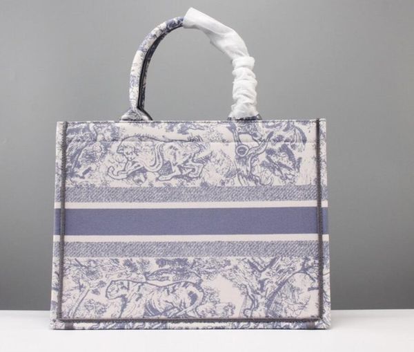 

fashion evening bags ladies large-capacity classic handbags retro ethnic style canvas handmade embroidery pattern bag