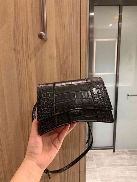

designer handbags 2021 balencaiga hourglass smooth messenger embossed bag woc luxurys bags cross body sz9z bb