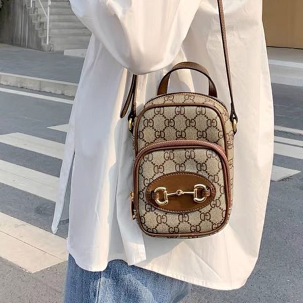 

family bags 2021 akend onthego c p g saddle bag advanced feeling old flower tb telfar b zhouzhoubao123 f multi pochette marc snapshot, Black