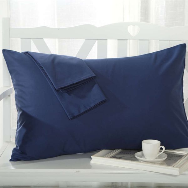 

one pillow case, pure cotton, plain color, black and white, single person el no core