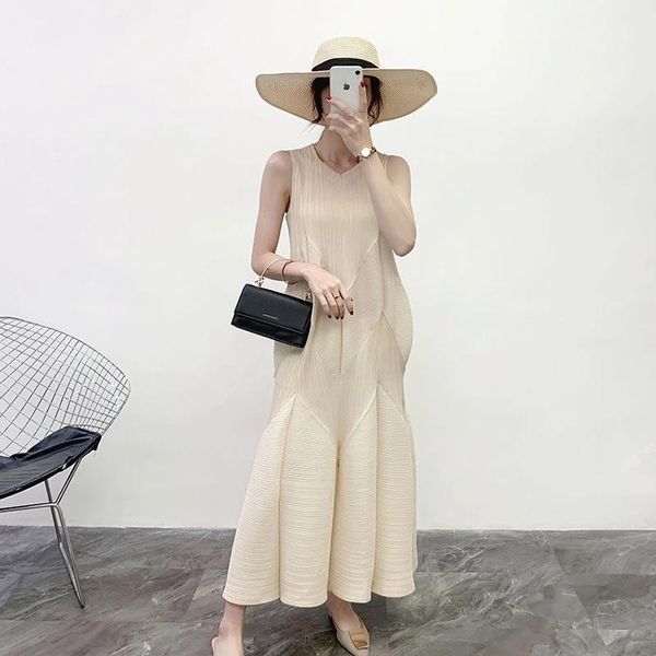 

casual dresses miyake pleated dress 2021 summer fashion solid color sleeveless lantern skirt long female 18-40 years old, Black;gray