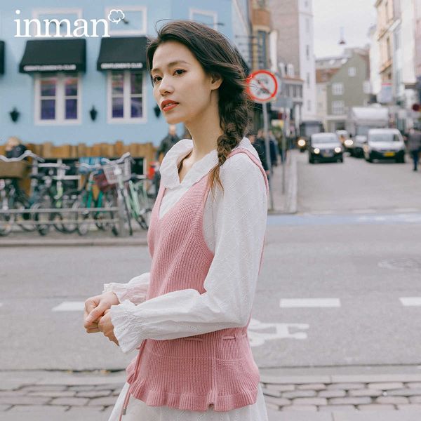 

inman spring new arrival literary pure color v-line collar nipped waists lace stretch knit short vest 201125, Black;white