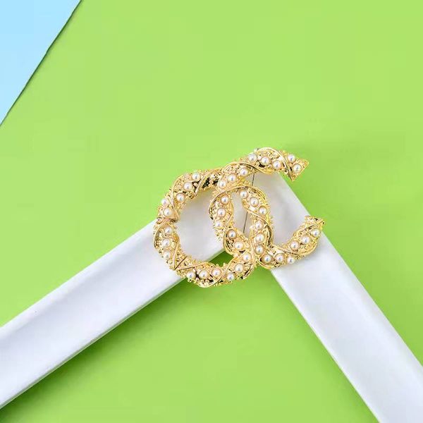 

luxury women men designer brand letter brooches 18k gold plated inlay crystal rhinestone jewelry brooch tassels pearl pin marry christmas pa, Gray