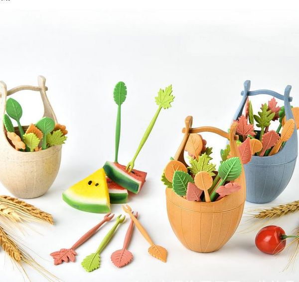 

forks creative funny wooden barrel leaf fruit fork wheat orange stalk sign kitchen gadget