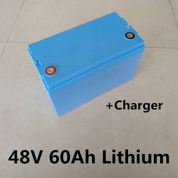 Pacco batteria agli ioni di litio da 48 V 60 Ah con BMS per carrelli elevatori elettrici da 1500 W triciclo elettrico per carrello da golf scotter + caricabatterie 5A