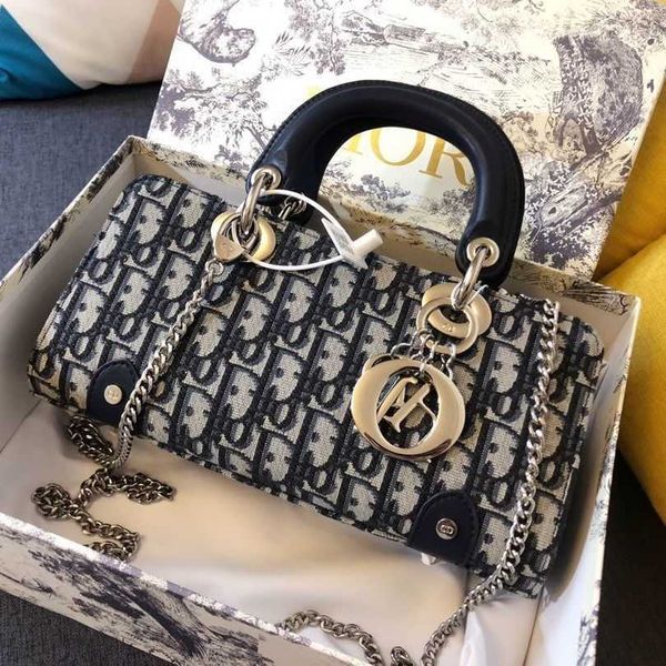 

2021 new bag women's trendy little fragrance messenger bag fashion leisure one shoulder zly