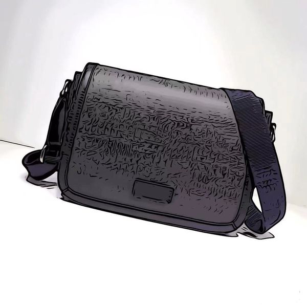 

new luxury designer bags fashion messenger bag can be worn on the shoulder or across a variety of ways for both men and women