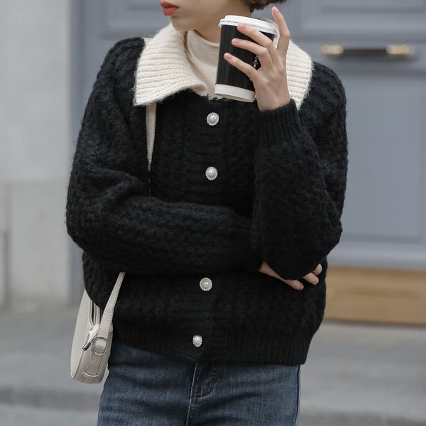 

luxury women's short coathalf poem / contrast lapel black sweater cardigan women 2021 short xiaoxiang knitted coat spring, Black;brown