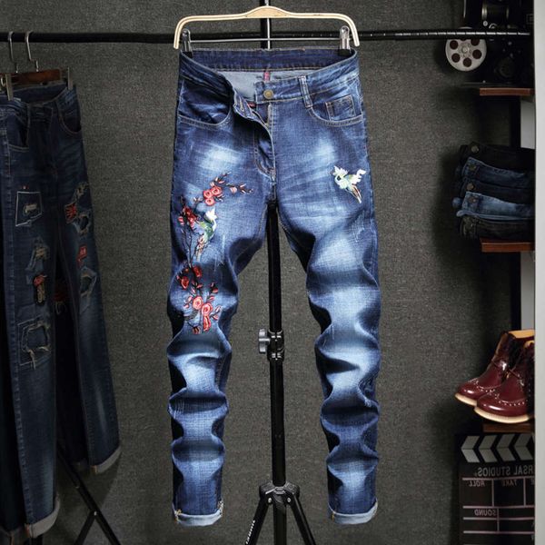 

20212020 new young embroidered stretch straight jeans men's trousers, Blue