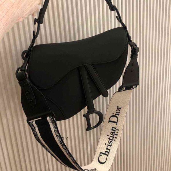 

d di 2021 new style women's bag saddle bag messenger s leather big fashion cool sweetzly