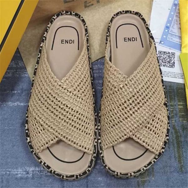 

factory shen mengchen's same 2021 summer fd lafite straw shoes women's ff beach flat bottom sandals thick bottom leisure vacation, Black