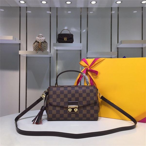 

2021 new selling designer handbags genuine leather perfect design messenger bag fashion trend ladies flip bag