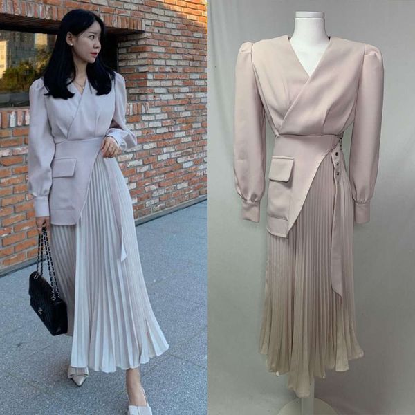 

2021 south korea east gate design personalized belt pleated long dress, Black;gray