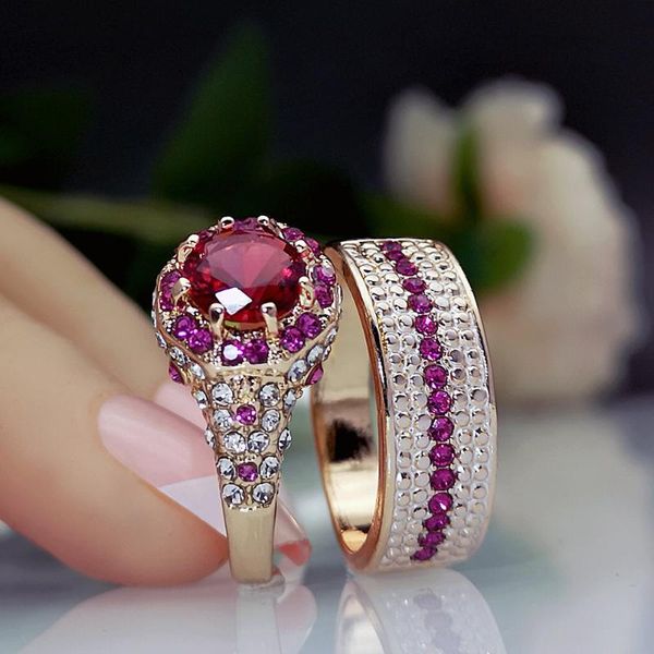 Anéis de casamento vintage rosa anel de noivado conjunto feminino moda redonda cristal luxo nupcial vermelho zircon pedra para as mulheres