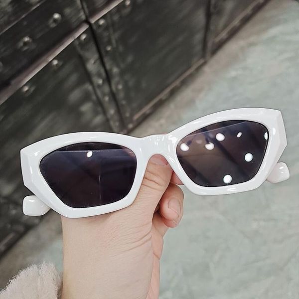 

sunglasses 2021 retro fashion women's personality small frame, White;black