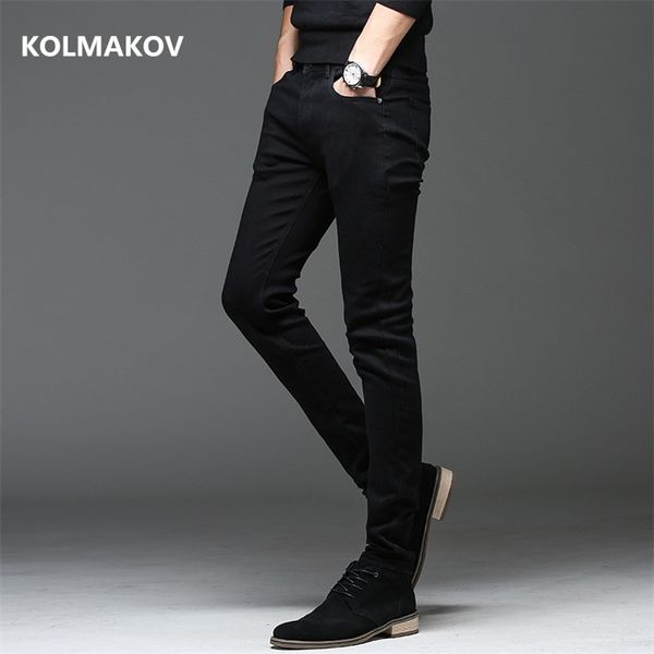 Sonbahar Slim Fit Erkekler Kot Siyah Klasik Moda Denim Skinny Jeans Erkek Bahar erkek Rahat Yüksek Kalite Pantolon 211011