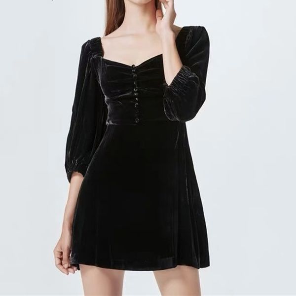 

2021 new women black veet square collar front buttons backless ladies robe wujm, Black;gray