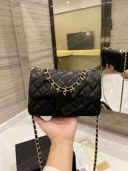 

female designer sheepskin pattern limited badge diamond chain bag shoulder messenger