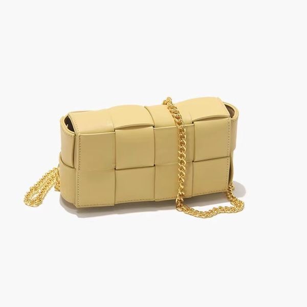 

wholesale knitting 2021 summer trend woven waist bag chain shoulder belt diagonal avocado green chest bag wan woven crossbody bag