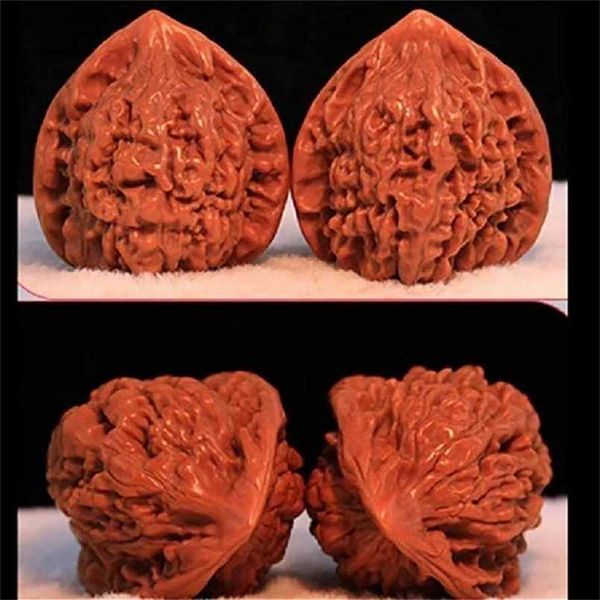 Boutique Natural Wenwan Walnut Handball Health Grip Ball Palm Massage Lion Head Chinese Walnuts Elderly Gift Gadget 211108