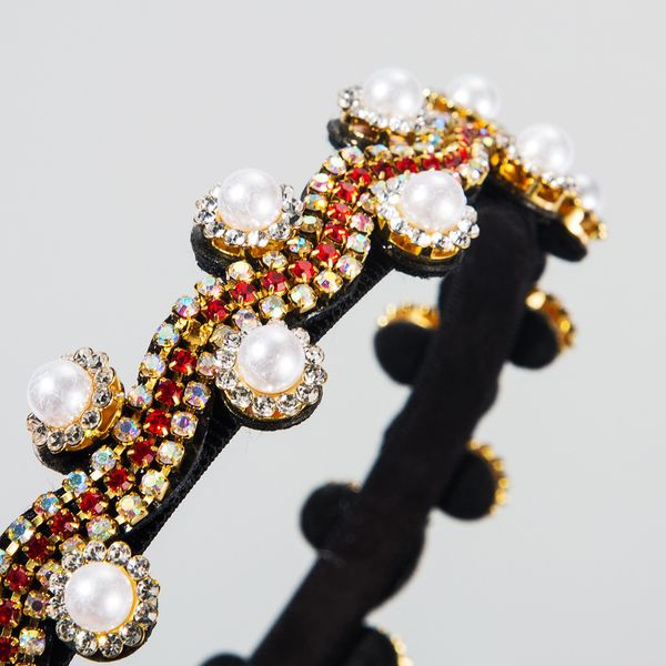 Großhandels-East Gate Perlenhaarband Damen leichte Luxus-Strass-Haarspange mit dünner Kante und Diamant-Kopfbedeckung
