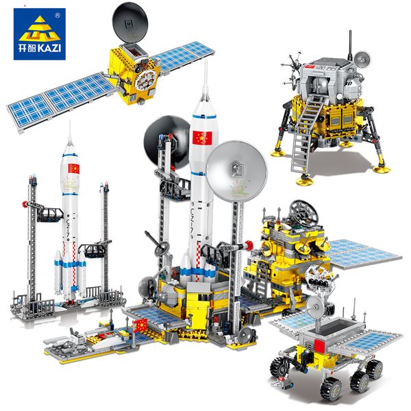 A construção de tijolos de Guerra das Estrelas Blocks City Toys Space Station tripulada espaçonave lunar rover foguete aeroespacial astronauta figuras brinquedos de tijolos