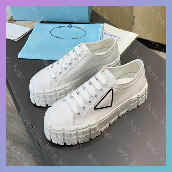 

womens nylon low sneakers lady fashion casual luxurys designers shoes triple black white canvas platform women party trainer street