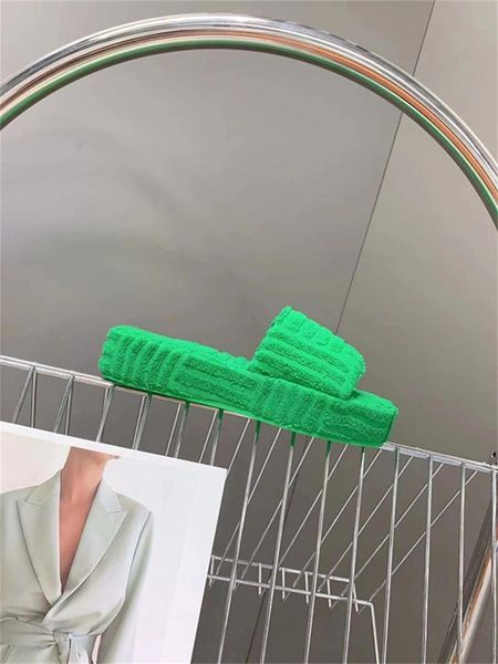 

slippers the most outdoor flat for women in europe and america 2021, Black