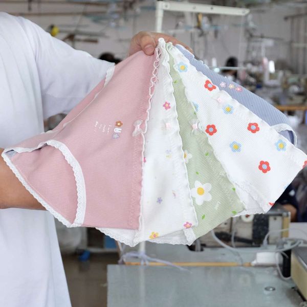 

combination net red elegant style girls' underwear comfortable cotton middle waist briefs bubble edge women's, Black;pink