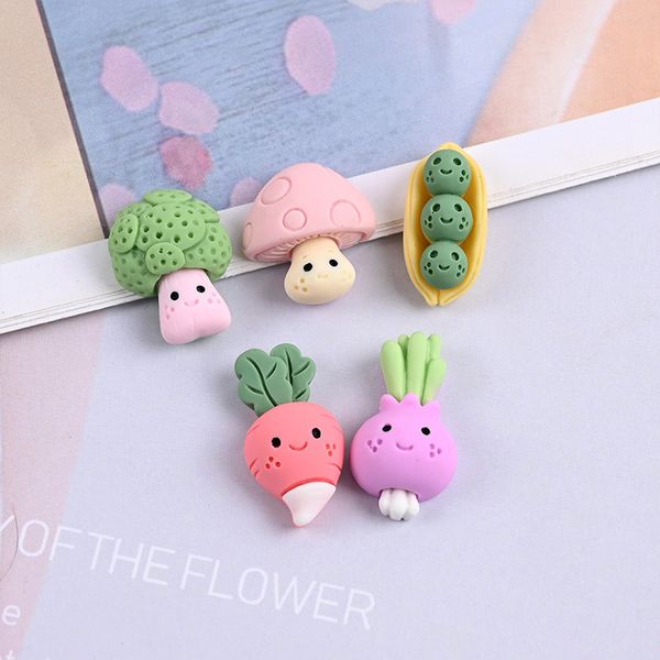 Simpatici ciondoli in resina vegetale Patch Kawaii Carote Funghi Piselli Pendenti Orecchini fai da te Accessori per la creazione di gioielli