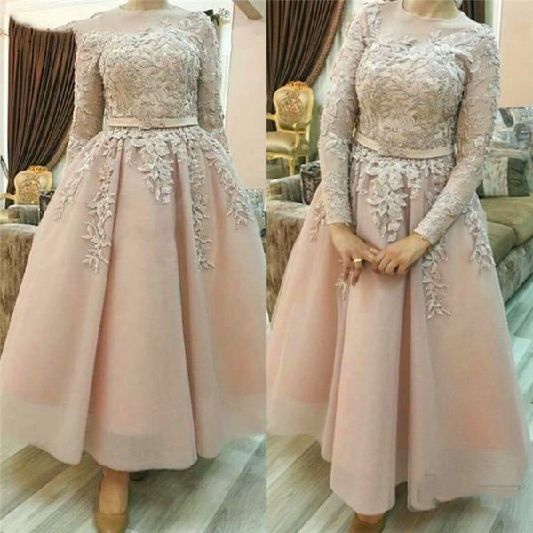 Elegante Árabe Nude Rosa Vestidos De Prom Comprimento De Ankle Uma Linha Celebridade Desgaste Longo Das Mangas de Noite Formal Appliques Lace Jewel Pescoço Puffy Tule Vestidos de Gala