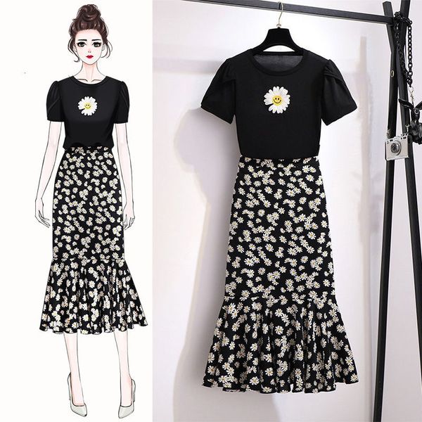 

plus size summer new sets of two female margarita floral embroidered cotton t-shirt high waist plied print long skirt suit h75 f27g, Black;gray